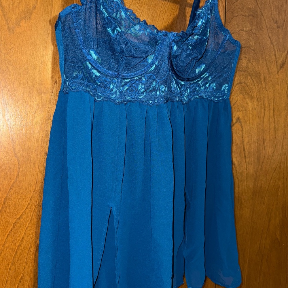 Elegant Blue Lace Babydoll Chemise